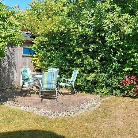 Ferienwohnung Im Uhlenhuus Wiek auf Rügen Extérieur photo