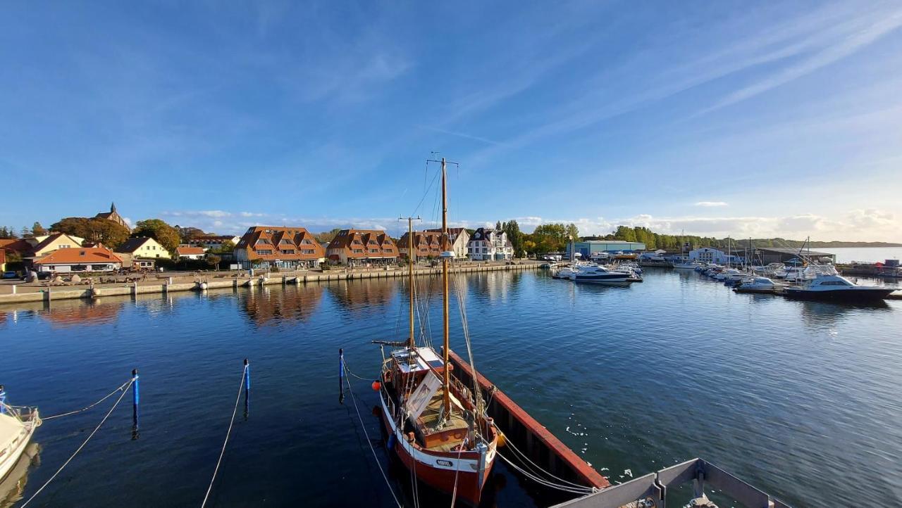 Ferienwohnung Im Uhlenhuus Wiek auf Rügen Extérieur photo